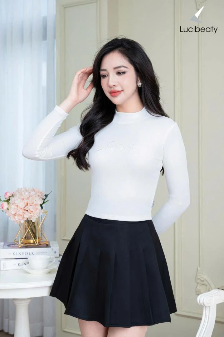 Sét bộ áo, váy duyên dáng của Fansy